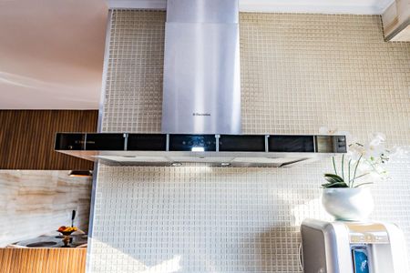 Apartamento à venda com 154m², 3 quartos e 2 vagas Apartamento à venda com 154m², 3 quartos e 2 vagasCozinha e copa