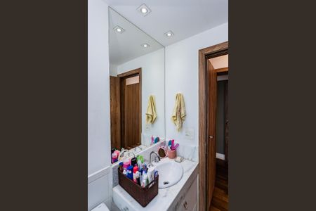 Apartamento à venda com 154m², 3 quartos e 2 vagas Apartamento à venda com 154m², 3 quartos e 2 vagasBanheiro suite 3