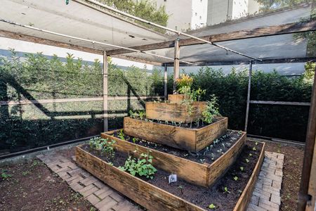 Apartamento à venda com 154m², 3 quartos e 2 vagas Apartamento à venda com 154m², 3 quartos e 2 vagasHorta comunitária