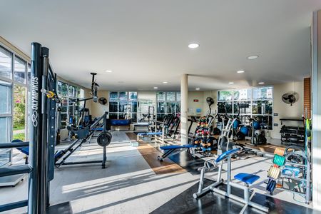 Apartamento à venda com 154m², 3 quartos e 2 vagas Apartamento à venda com 154m², 3 quartos e 2 vagasÁrea comum - Academia