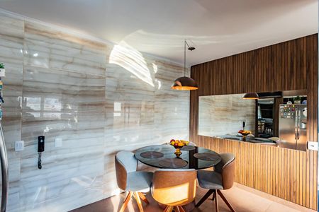 Apartamento à venda com 154m², 3 quartos e 2 vagas Apartamento à venda com 154m², 3 quartos e 2 vagasCozinha e copa