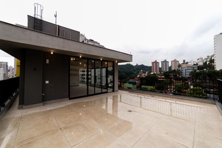Apartamento à venda com 207m², 3 quartos e 3 vagas Apartamento à venda com 207m², 3 quartos e 3 vagasCobertura