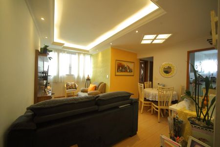 Apartamento à venda com 74m², 2 quartos e 1 vagaSala