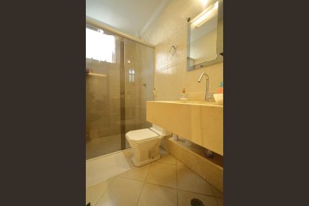 Apartamento à venda com 74m², 2 quartos e 1 vagaBanheiro 