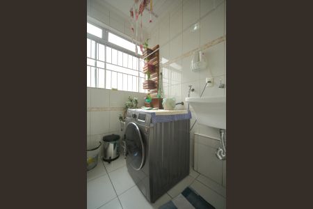 Apartamento à venda com 74m², 2 quartos e 1 vagaÁrea de Serviço