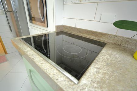 Apartamento à venda com 74m², 2 quartos e 1 vagaCozinha 
