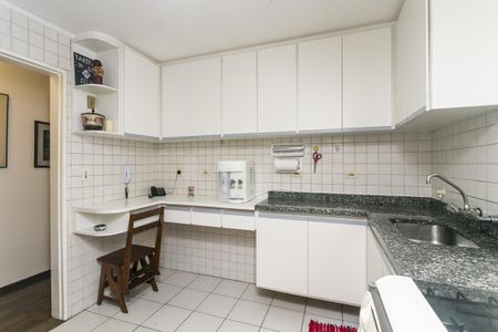 Cozinha de apartamento para alugar com 2 quartos, 80m² em Pompeia, São Paulo