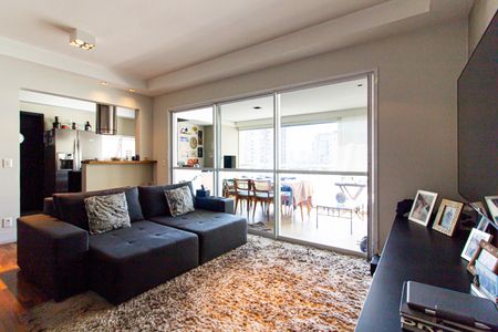 Sala de apartamento para alugar com 2 quartos, 100m² em Vila Romana, São Paulo
