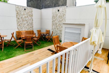 Apartamento à venda com 32m², 2 quartos e sem vagaÁrea comum - Piscina