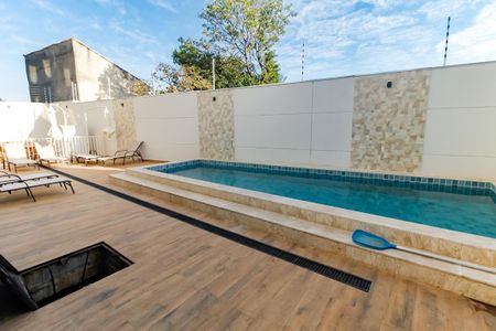 Apartamento à venda com 32m², 2 quartos e sem vagaÁrea comum - Piscina