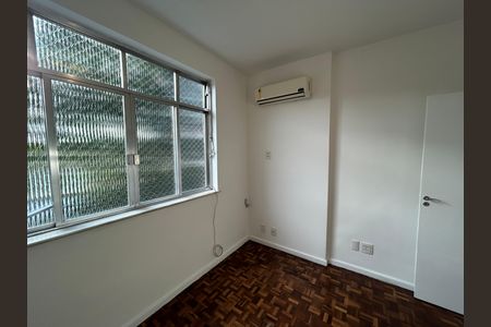 Apartamento para alugar com 90m², 2 quartos e 1 vagaQuarto 1