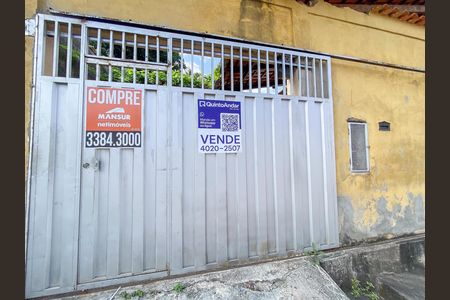 Casa à venda com 360m², 3 quartos e 8 vagasplaquinha instalada RMGS-178