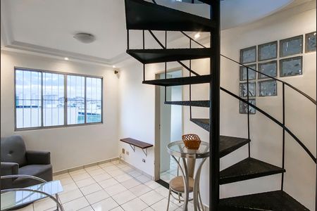 Sala  de apartamento para alugar com 2 quartos, 110m² em Vila Silvia, São Paulo