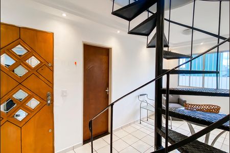 Sala  de apartamento para alugar com 2 quartos, 110m² em Vila Silvia, São Paulo
