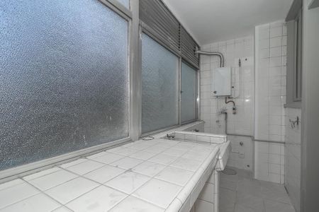 Apartamento para alugar com 167m², 3 quartos e 1 vagaÁrea de Serviço