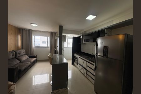 Detalhe Sala de apartamento à venda com 2 quartos, 74m² em Vila Rosa, Goiânia