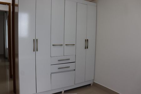 Apartamento à venda com 74m², 2 quartos e 1 vagaQuarto 2