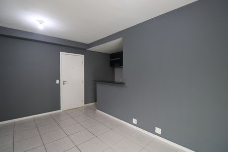 Sala de apartamento para alugar com 2 quartos, 65m² em Barra da Tijuca, Rio de Janeiro
