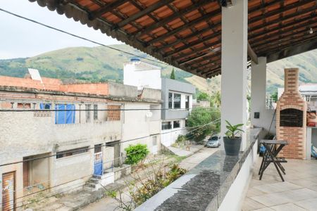 Casa para alugar com 100m², 3 quartos e 2 vagas Casa para alugar com 100m², 3 quartos e 2 vagasTerraço