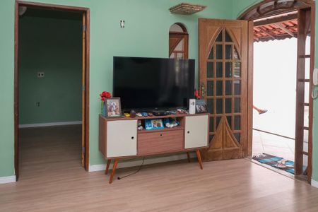 Casa para alugar com 100m², 3 quartos e 2 vagas Casa para alugar com 100m², 3 quartos e 2 vagasSala de Estar