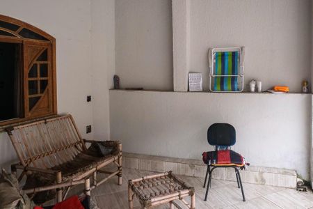 Casa para alugar com 100m², 3 quartos e 2 vagas Casa para alugar com 100m², 3 quartos e 2 vagasTerraço