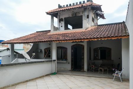 Casa para alugar com 100m², 3 quartos e 2 vagas Casa para alugar com 100m², 3 quartos e 2 vagasTerraço
