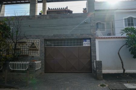Casa para alugar com 100m², 3 quartos e 2 vagas
