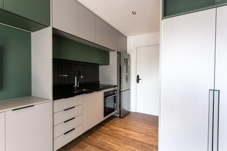 Cozinha de apartamento para alugar com 1 quarto, 30m² em Vila Gomes Cardim, São Paulo