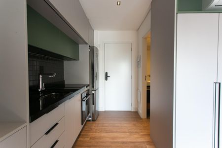 Cozinha de apartamento para alugar com 1 quarto, 30m² em Vila Gomes Cardim, São Paulo