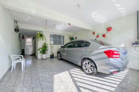 Casa à venda com 131m², 2 quartos e 2 vagas Casa à venda com 131m², 2 quartos e 2 vagasGaragem