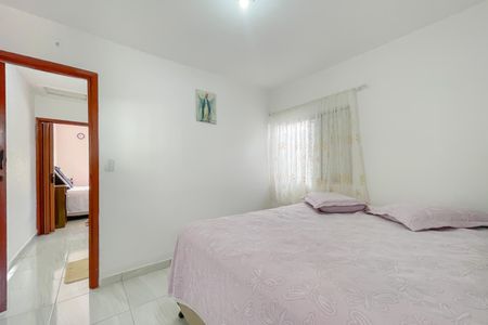 Casa à venda com 131m², 2 quartos e 2 vagas Casa à venda com 131m², 2 quartos e 2 vagasQuarto 2