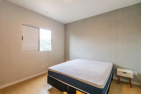 Quarto de apartamento para alugar com 1 quarto, 54m² em Jardim Maria Helena, Barueri