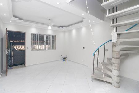 Sala de casa para alugar com 2 quartos, 125m² em Conjunto Habitacional Jova Rural, São Paulo