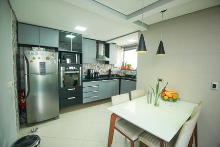 Apartamento para alugar com 103m², 2 quartos e 2 vagasCozinha