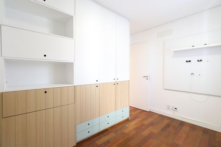 Apartamento para alugar com 110m², 3 quartos e 2 vagasSuite 1