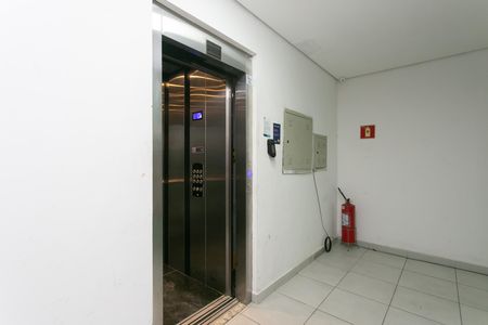Apartamento à venda com 52m², 2 quartos e sem vagaHall Social 