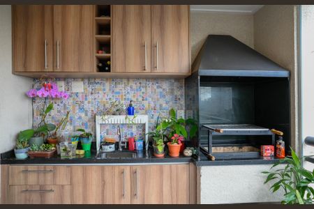 Apartamento à venda com 69m², 2 quartos e 1 vaga Apartamento à venda com 69m², 2 quartos e 1 vagaVaranda