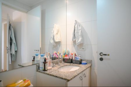 Apartamento à venda com 69m², 2 quartos e 1 vaga Apartamento à venda com 69m², 2 quartos e 1 vagaBanheiro Quarto 2 - Suite