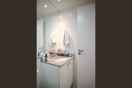 Apartamento à venda com 69m², 2 quartos e 1 vaga Apartamento à venda com 69m², 2 quartos e 1 vagaBanheiro Quarto 2 - Suite