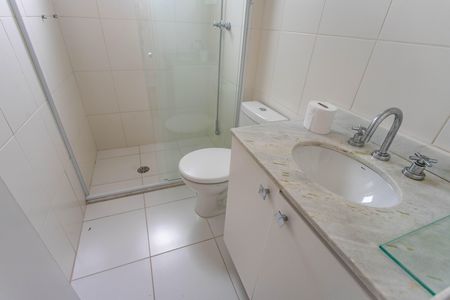 Apartamento à venda com 92m², 3 quartos e 2 vagasBanheiro da suíte 1 