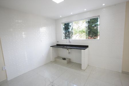 Casa para alugar com 100m², 2 quartos e 1 vagaCozinha