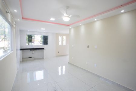 Sala de casa para alugar com 2 quartos, 100m² em Pechincha, Rio de Janeiro