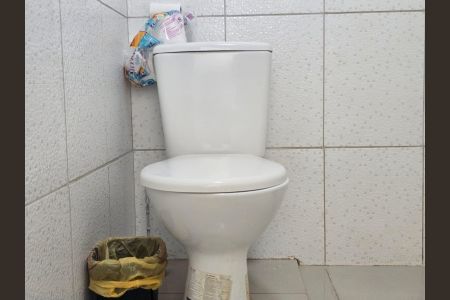 Studio para alugar com 92m², 2 quartos e 1 vaga Studio para alugar com 92m², 2 quartos e 1 vagaBanheiro Social