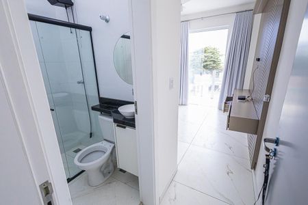 Casa de condomínio à venda com 130m², 2 quartos e 2 vagas Casa de condomínio à venda com 130m², 2 quartos e 2 vagasquarto 1 / siute e varanda