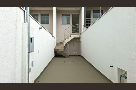 Casa de condomínio à venda com 130m², 2 quartos e 2 vagas Casa de condomínio à venda com 130m², 2 quartos e 2 vagasGaragem / 2 carros