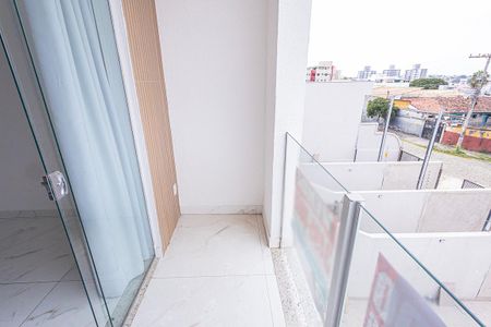 Casa de condomínio à venda com 130m², 2 quartos e 2 vagas Casa de condomínio à venda com 130m², 2 quartos e 2 vagasvaranda