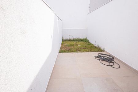 Casa de condomínio à venda com 130m², 2 quartos e 2 vagas Casa de condomínio à venda com 130m², 2 quartos e 2 vagasquintal / area de serviço