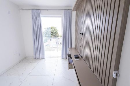 Casa de condomínio à venda com 130m², 2 quartos e 2 vagas Casa de condomínio à venda com 130m², 2 quartos e 2 vagasquarto 1 / siute e varanda