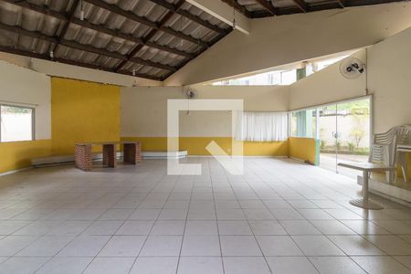 Apartamento à venda com 45m², 2 quartos e 1 vaga Apartamento à venda com 45m², 2 quartos e 1 vagaSalão de festas