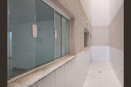 Studio para alugar com 112m², 2 quartos e 1 vaga Studio para alugar com 112m², 2 quartos e 1 vagaÁrea de Serviço